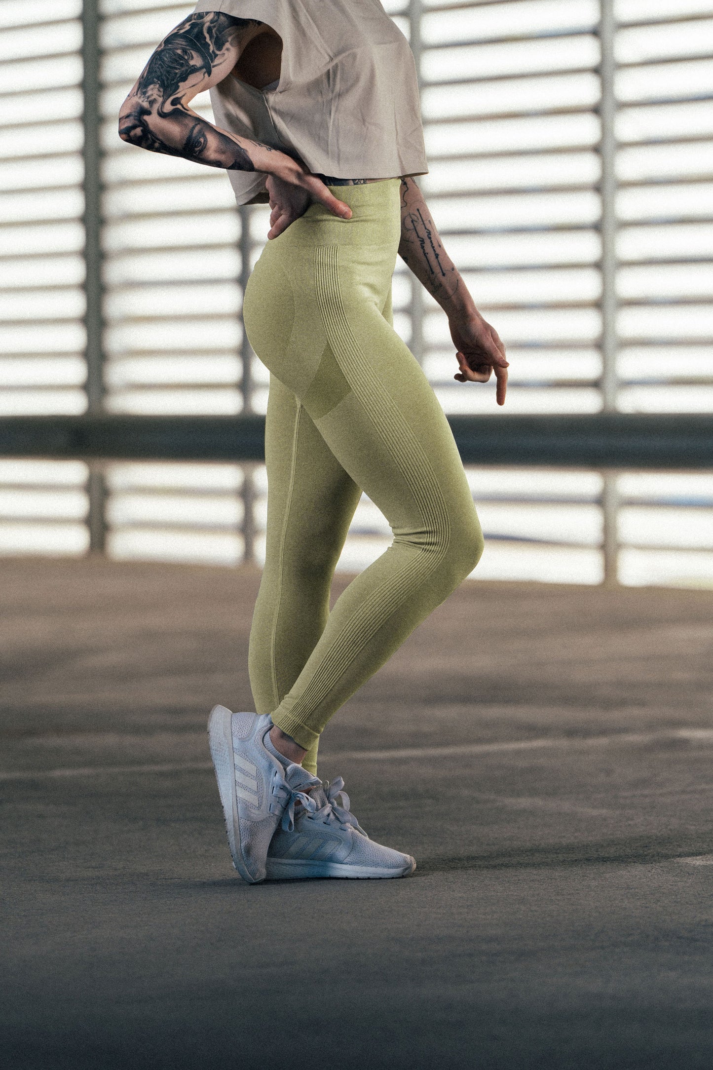 Avocado vihreät Basic-trikoot I Dynamifitness