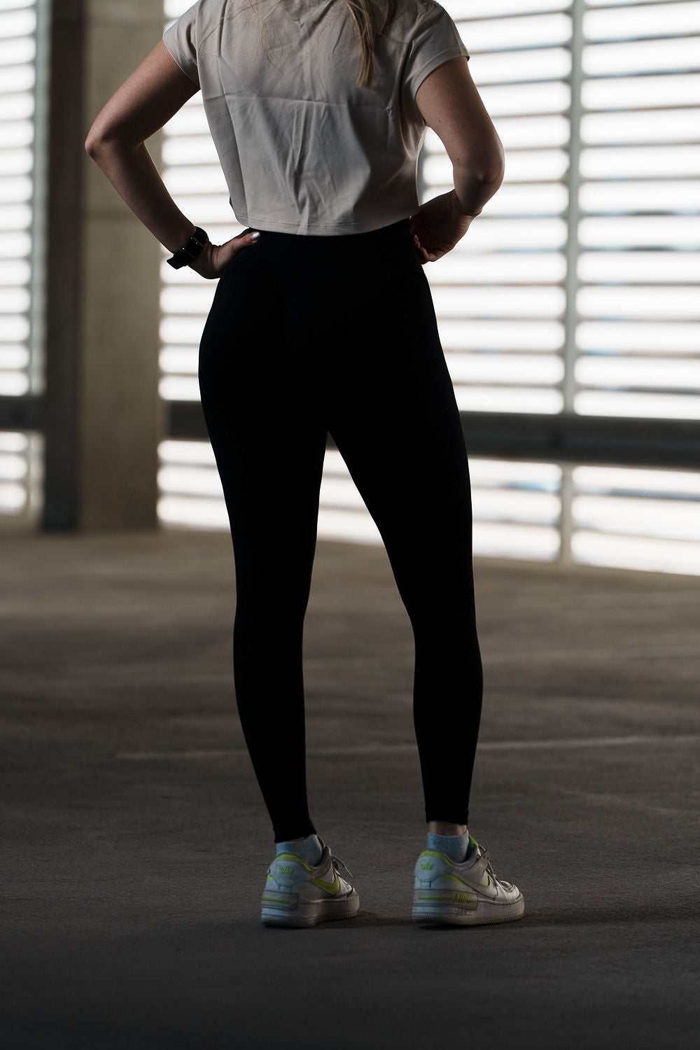 Mustat Basic-trikoot I Dynamifitness