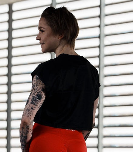 Black Croptop